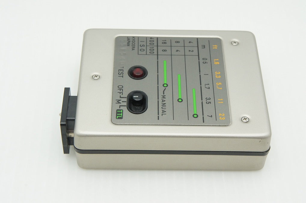 美品 CONTAX コンタックス ストロボ TLA140 ケース付 260212j