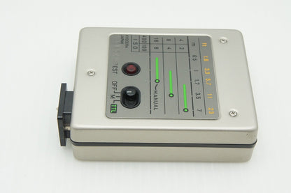 美品 CONTAX コンタックス ストロボ TLA140 ケース付 260212j