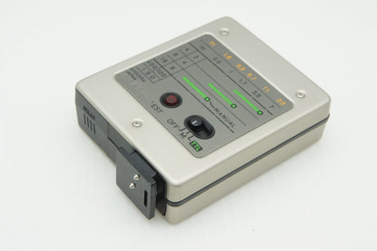 美品 CONTAX コンタックス ストロボ TLA140 ケース付 260212j