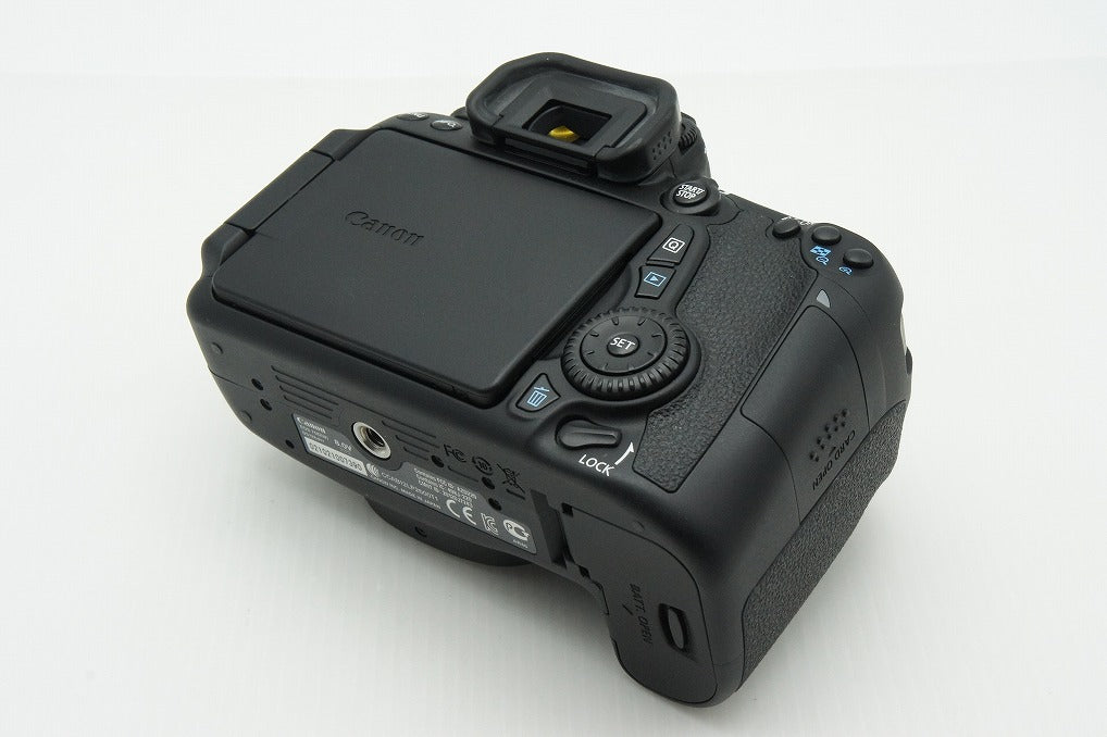 美品 Canon キヤノン EOS 70D ボディ デジタル一眼レフカメラ 260213g