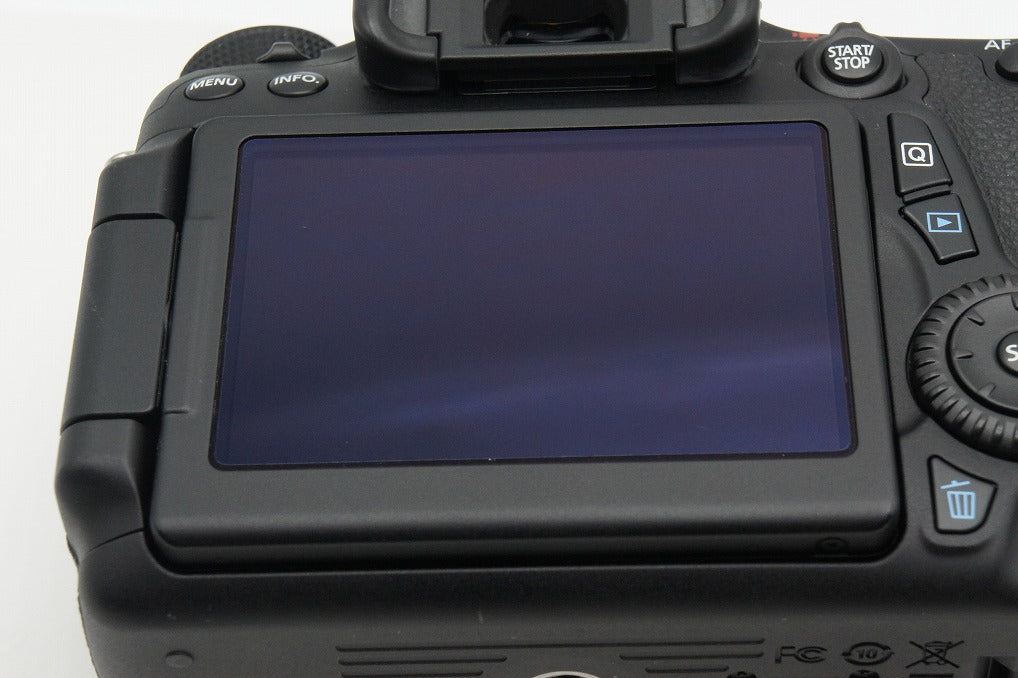 美品 Canon キヤノン EOS 70D ボディ デジタル一眼レフカメラ 260213g