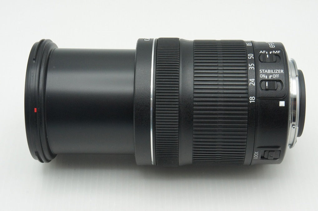 美品 Canon キヤノン EF-S 18-135mm F3.5-5.6 IS STM APS-C ズームレンズ フード付 260213i