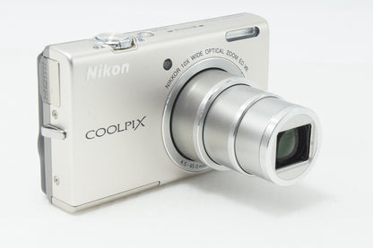 良品 Nikon ニコン COOLPIX S6200 コンパクトデジタルカメラ プラチナシルバー 260525z