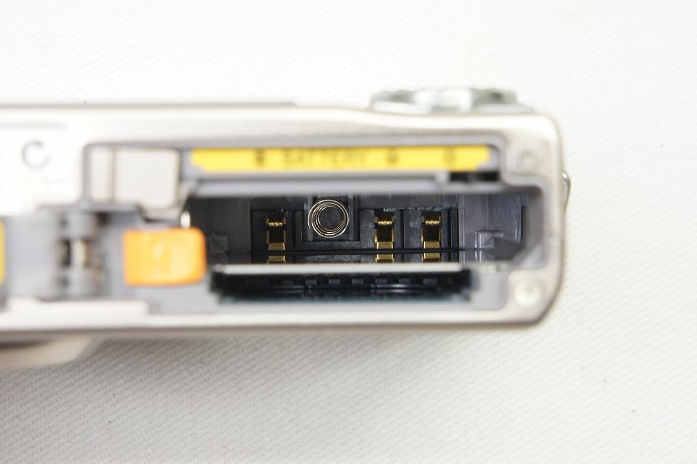 良品 Nikon ニコン COOLPIX S600 コンパクトデジタルカメラ ピンクゴールド 元箱付 250827i