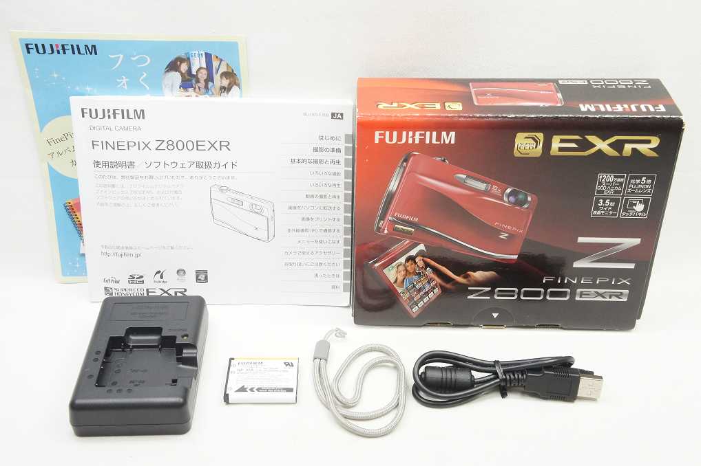 美品 FUJIFILM フジフイルム FinePix Z800EXR コンパクトデジタルカメラ レッド 元箱付 250610q