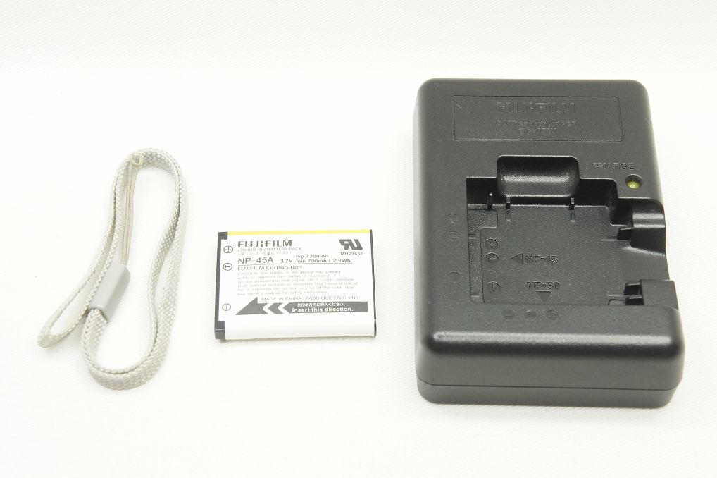 FUJIFILM フジフィルム FinePix Z900EXR コンパクトデジタルカメラ レッド 250823b