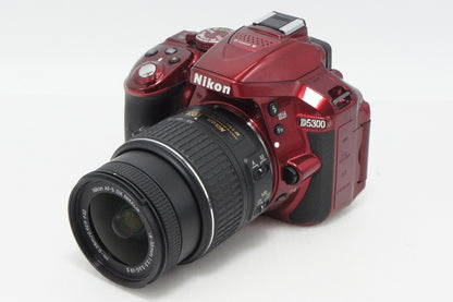 美品 Nikon ニコン D5300 ボディ + AF-S DX 18-55mm VR II レンズキット デジタル一眼レフカメラ レッド 260525ab