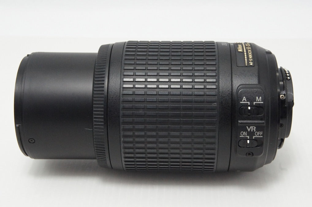 良品 Nikon ニコン AF-S DX NIKKOR 55-200mm F4-5.6G ED VR APS-C ズームレズ フード ポーチ付 260527e