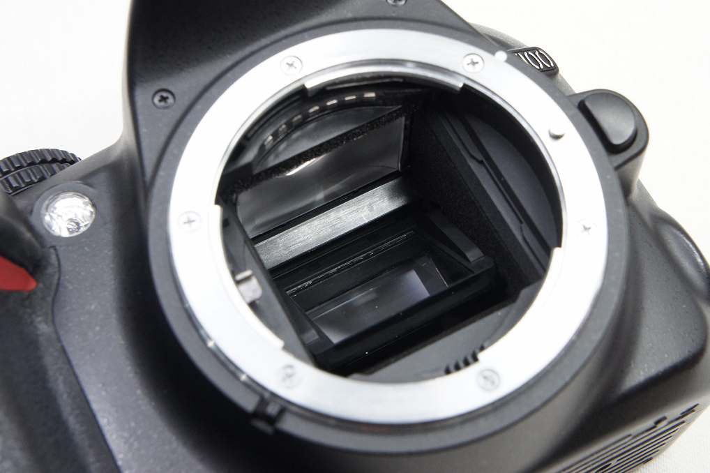 Nikon ニコン D3100 + AF-S DX 18-55mm VR レンズキット デジタル一眼レフカメラ 250528h