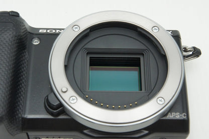 美品 SONY ソニー NEX-5R ボディ ミラーレス一眼カメラ ブラック 260219j