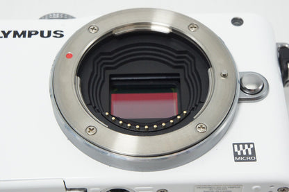 OLYMPUS オリンパス PEN Lite E-PL3 ボディ ミラーレス一眼カメラ ホワイト 元箱付 260904t