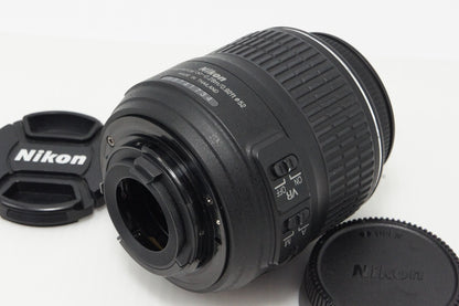 良品 Nikon ニコン AF-S DX NIKKOR 18-55mm F3.5-5.6G VR APS-C ズームレンズ 260527d