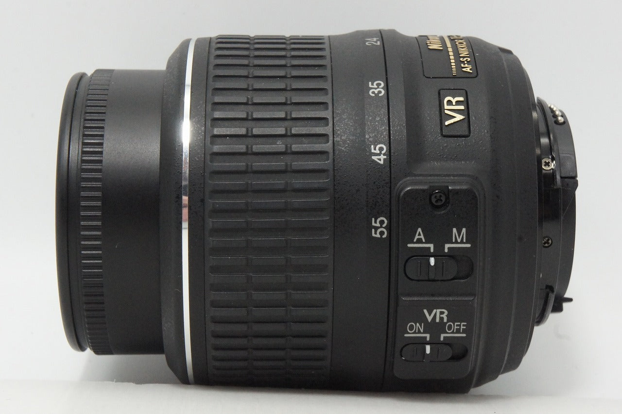 良品 Nikon ニコン AF-S DX NIKKOR 18-55mm F3.5-5.6G VR APS-C ズームレンズ 260527d