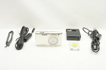 美品 Nikon ニコン COOLPIX S3100 コンパクトデジタルカメラ シャンパンシルバー 250610g