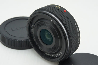 美品 Panasonic パナソニック LUMIX G 14mm F2.5 ASPH. H-H014 広角パンケーキレンズ マイクロフォーサーズ 260219i