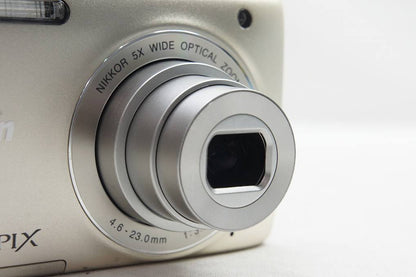 美品 Nikon ニコン COOLPIX S3100 コンパクトデジタルカメラ シャンパンシルバー 250610g