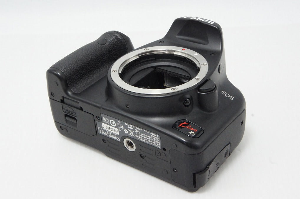 Canon EOS Kiss X2 Lens Kit (EF-S 18-55mm F3.5-5.6 IS) Digital SLR Camera 260526d
