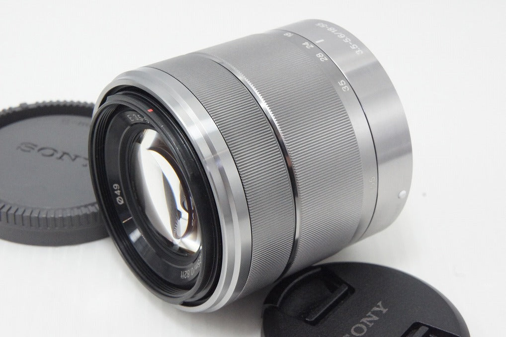 美品 SONY ソニー E 18-55mm F3.5-5.6 OSS SEL1855 シルバー Ｅマウント APS-C ズームレンズ フード付 260527be