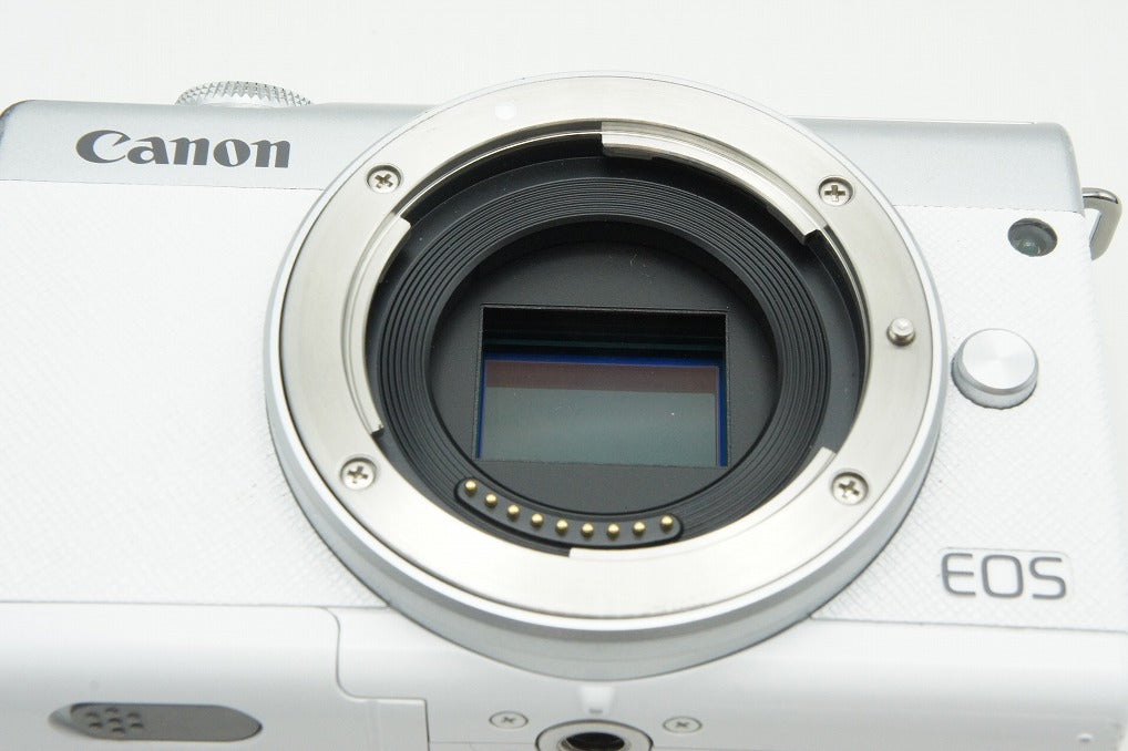 Canon キヤノン EOS M200 レンズキット (EF-M15-45mm F3.5-6.3 IS STM) ミラーレス一眼カメラ ホワイト 260221b