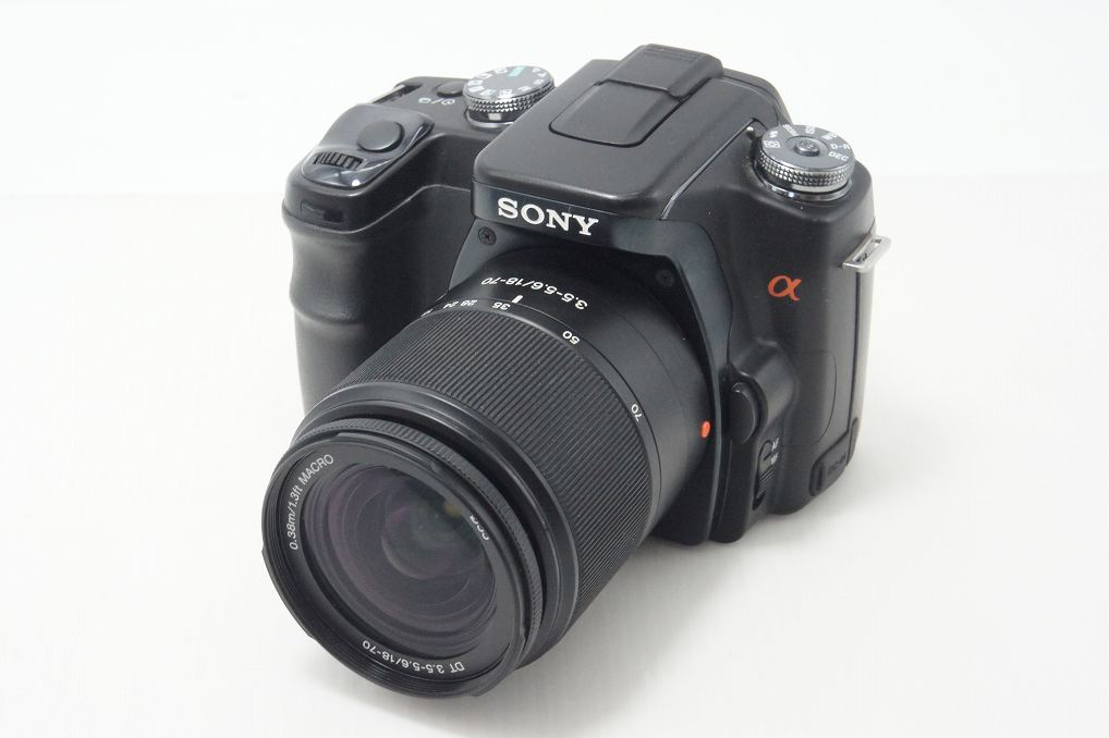良品 SONY ソニー α100 DSLR-A100K ズームレンズキット (DT 18-70mm F3.5-5.6) デジタル一眼レフカメラ 260909x