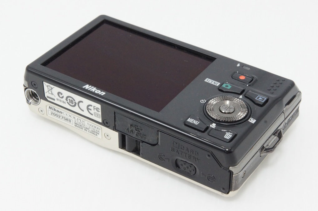 Nikon ニコン COOLPIX S6000 コンパクトデジタルカメラ シャンパンシルバー 元箱付 260319u