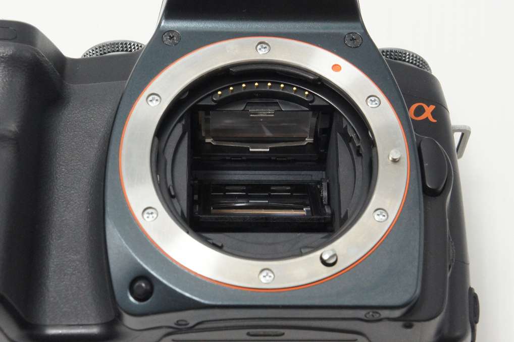 良品 SONY ソニー α100 DSLR-A100K ズームレンズキット (DT 18-70mm F3