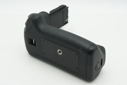 Excellent condition Canon BG-E16 Battery Grip for EOS 7D Mark II, with original box, 260220a