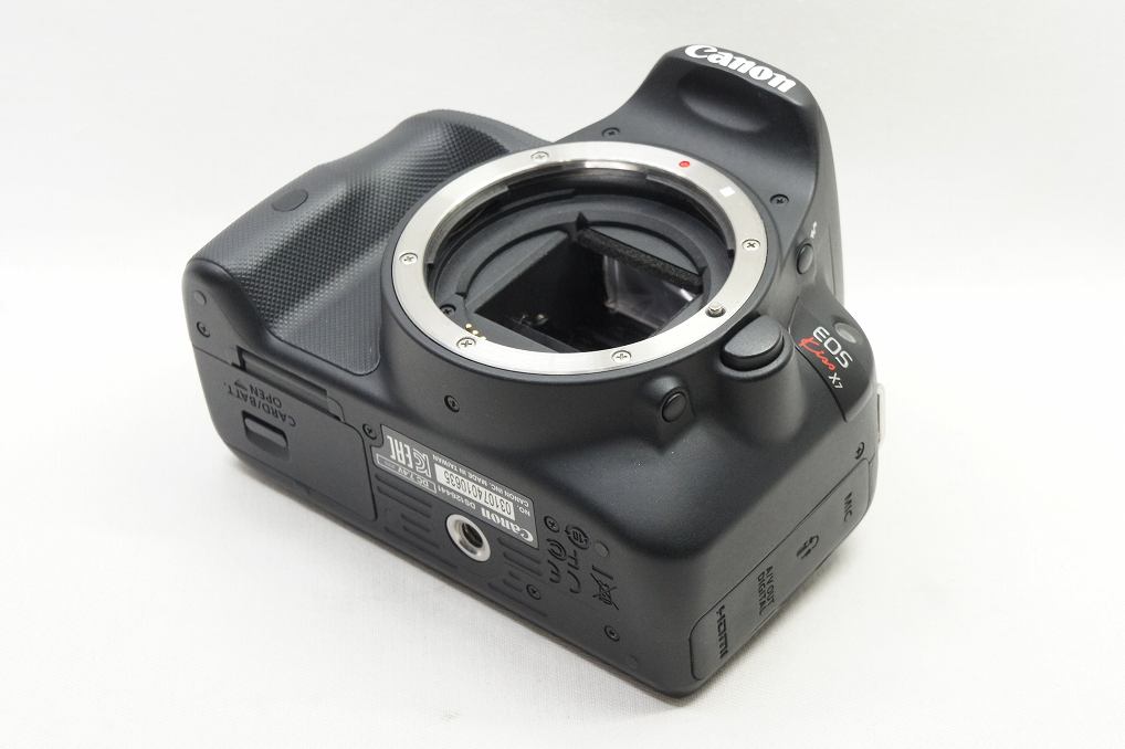 美品 Canon キヤノン EOS Kiss X7 + EF-S 18-55 IS STM レンズキット デジタル一眼レフカメラ 250613a