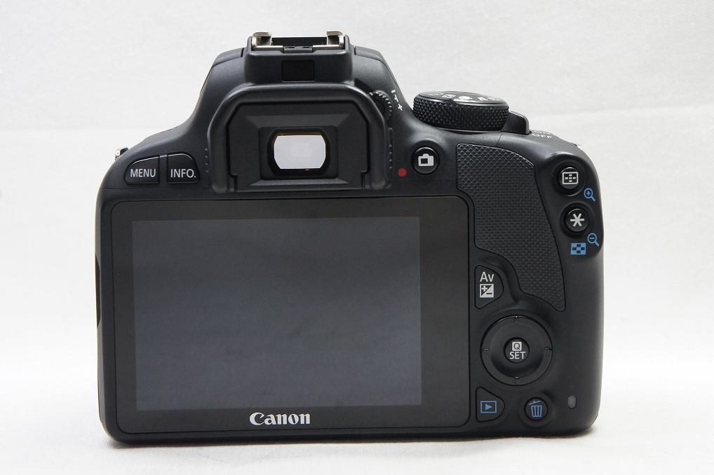 美品 Canon キヤノン EOS Kiss X7 + EF-S 18-55 IS STM レンズキット デジタル一眼レフカメラ 250613a