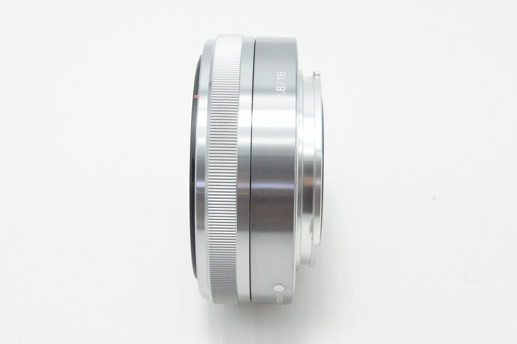 美品 SONY ソニー E 16mm F2.8 SEL16F28 シルバー Eマウント APS-C 単