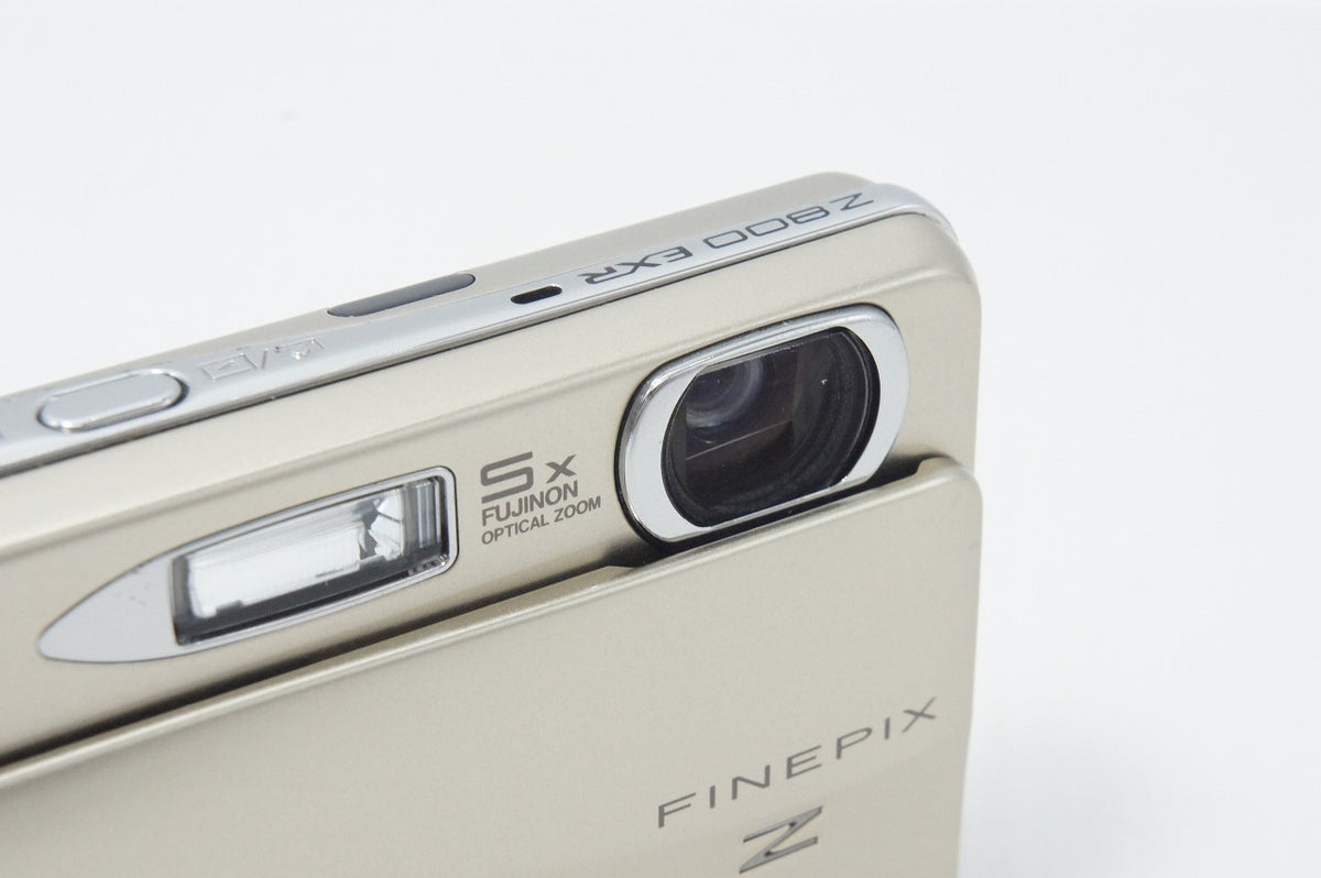 美品 FUJIFILM 富士フイルム FinePix Z800EXR コンパクトデジタルカメラ ゴールド 元箱付 260909v