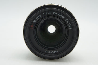 美品 PENTAX ペンタックス 06 TELEPHOTO ZOOM 15-45mm F2.8 Qシリーズ用 ズームレンズ フード付 260221m