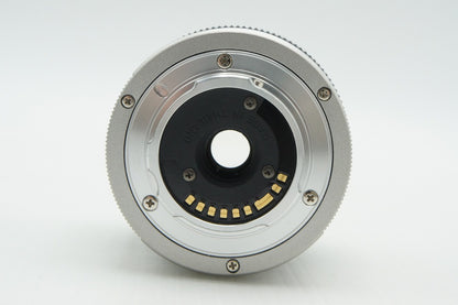 美品 PENTAX ペンタックス 06 TELEPHOTO ZOOM 15-45mm F2.8 Qシリーズ用 ズームレンズ フード付 260221m