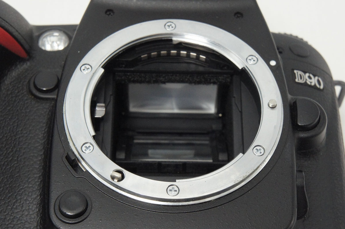 美品 Nikon ニコン D90 ボディ デジタル一眼レフカメラ 260907a