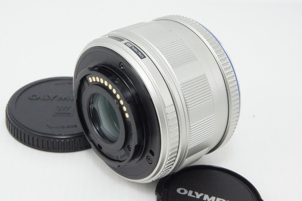 美品 OLYMPUS オリンパス M.ZUIKO DIGITAL ED 14-42mm F3.5-5.6 L マイクロフォーサーズ シルバー ズームレンズ 260401t