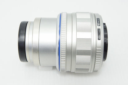 美品 OLYMPUS オリンパス M.ZUIKO DIGITAL ED 14-42mm F3.5-5.6 L マイクロフォーサーズ シルバー ズームレンズ 260401t
