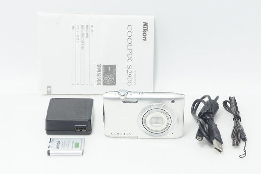 美品 Nikon ニコン COOLPIX S2900 コンパクトデジタルカメラ シルバー 260910c