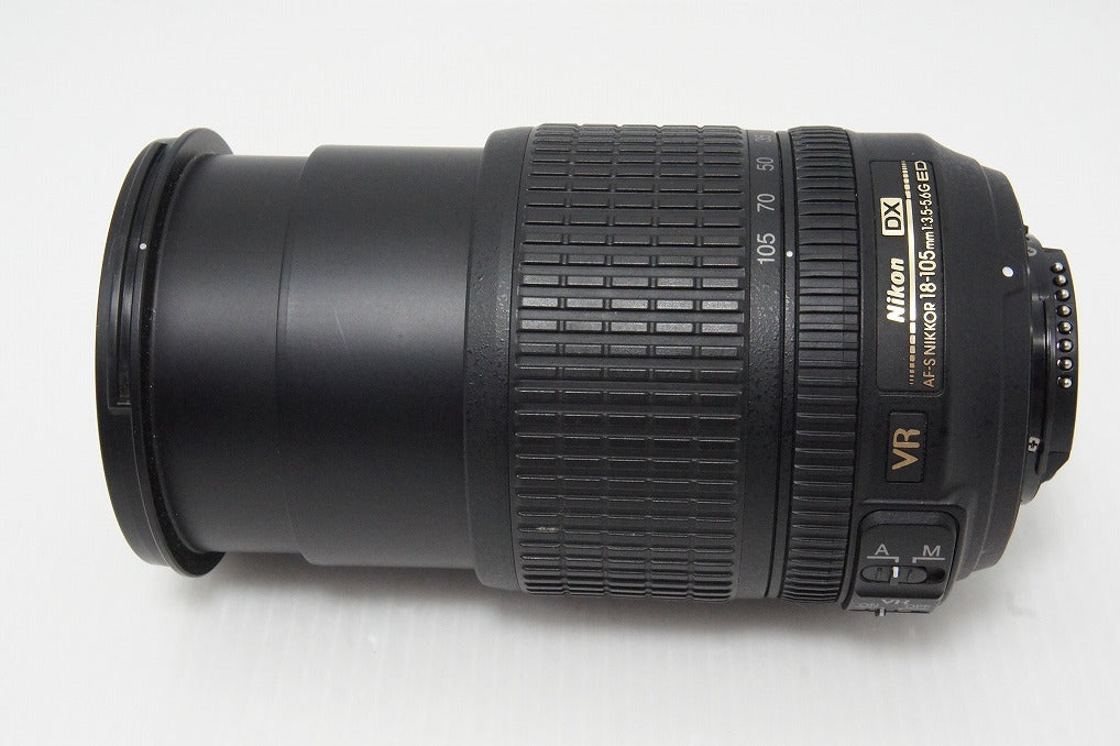 美品 Nikon ニコン AF-S DX NIKKOR 18-105mm F3.5-5.6G ED VR APS-C ズームレンズ フード付 260529a
