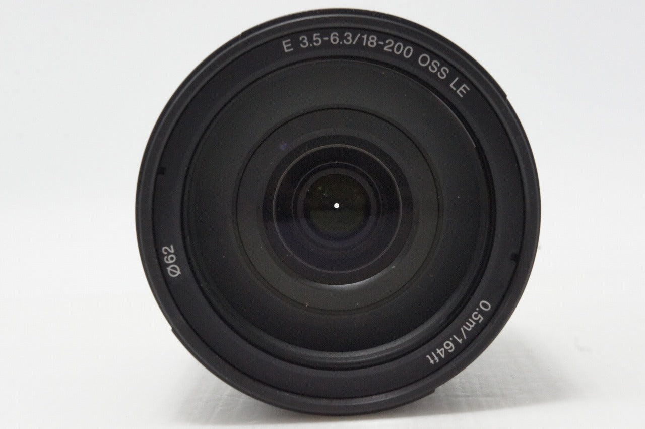 美品 SONY ソニー E 18-200mm F3.5-6.3 OSS LE SEL18200LE Eマウント APS-C ズームレンズ フード 元箱付 260527cb