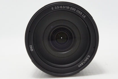 美品 SONY ソニー E 18-200mm F3.5-6.3 OSS LE SEL18200LE Eマウント APS-C ズームレンズ フード 元箱付 260527cb