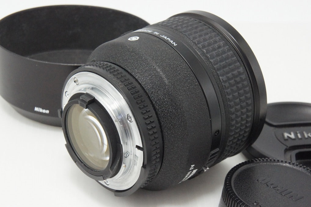美品 Nikon ニコン AI AF NIKKOR 85mm F1.4D IF 単焦点レンズ 純正メタルフード付 260402p