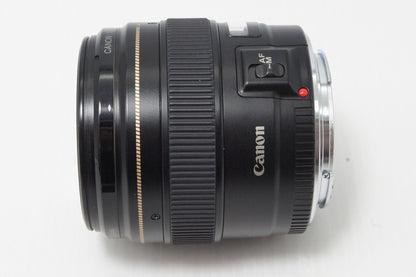 良品 Canon キヤノン EF 100mm F2 USM フルサイズ 単焦点レンズ フード付 260528r