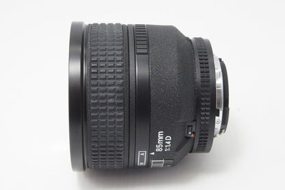 美品 Nikon ニコン AI AF NIKKOR 85mm F1.4D IF 単焦点レンズ 純正メタルフード付 260402p