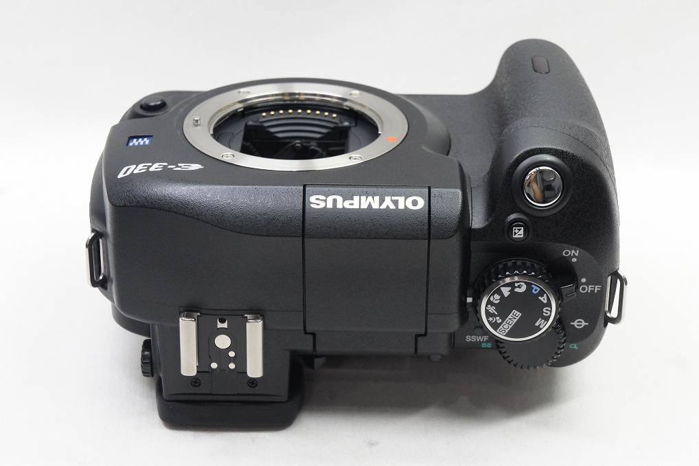 美品 OLYMPUS オリンパス E-330 ボディ デジタル一眼レフカメラ 250611f