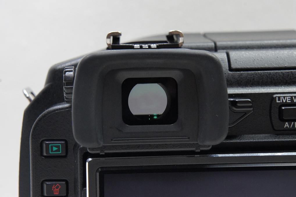 美品 OLYMPUS オリンパス E-330 ボディ デジタル一眼レフカメラ 250611f
