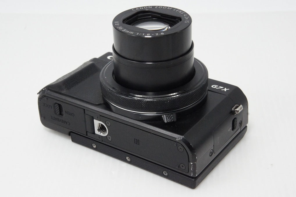 美品 Nikon ニコン D5200 ボディ + AF-S DX 18-55mm VR レンズキット デジタル一眼レフカメラ ブラック 260226a