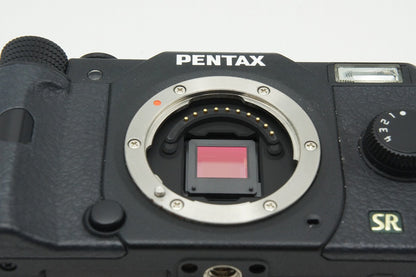 PENTAX ペンタックス Q7 ズームレンズキット [標準ズーム 02 STANDARD ZOOM] ミラーレス一眼カメラ ブラック 260217e