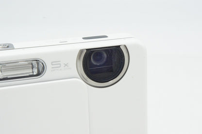 良品 FUJIFILM 富士フイルム FinePix Z300 コンパクトデジタルカメラ ホワイト 260910d