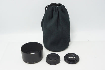 美品 Nikon ニコン AF-S DX NIKKOR 55-300mm F4.5-5.6G ED VR APS-C ズームレンズ フード ポーチ付 260603af