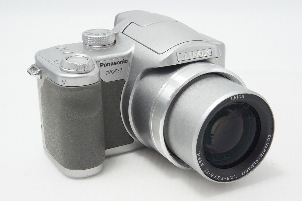 良品 Panasonic パナソニック LUMIX DMC-FZ7 デジタルカメラ シルバー